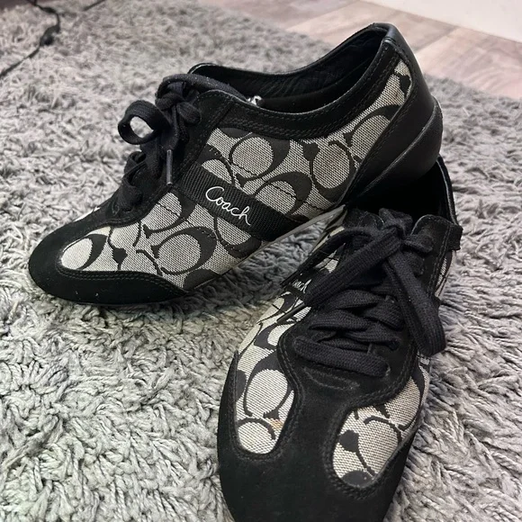 スニーカー COACH Women Sneakers CX042 BLACK Amazon.com | Coach Women's High Line Sneaker with Sketch